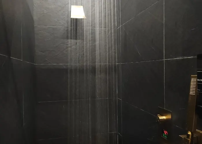 بيت ضيافة Tramondi 3*